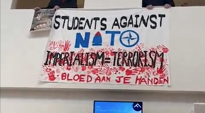 Amsterdam Üniversitesi’nde NATO’nun Askeri Başkanıyla Yapılacak Toplantı Protestolar Nedeniyle İptal Edildi
