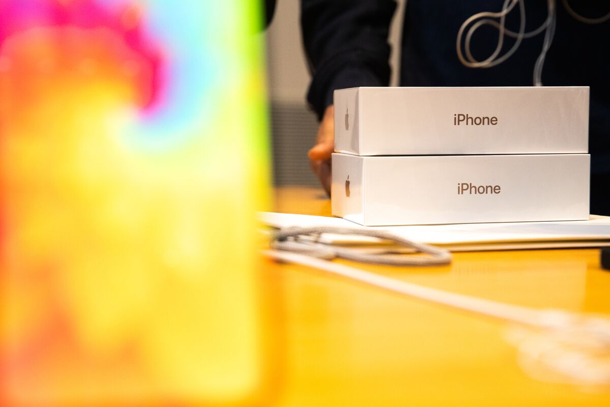 Apple’ın iPhone Üreticisi Hon Hai’nin Hisseleri Yapay Zeka Çılgınlığı Devam Ederken Rekor Seviyeye Ulaştı