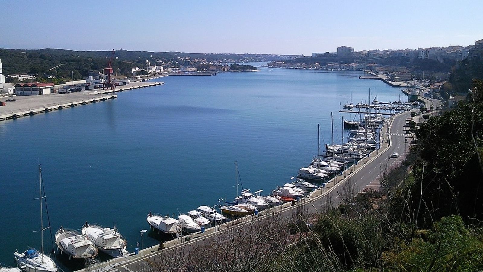 İspanya’nın PSOE-Sumar hükümeti Menorca adasında NATO deniz üssü kuruyor