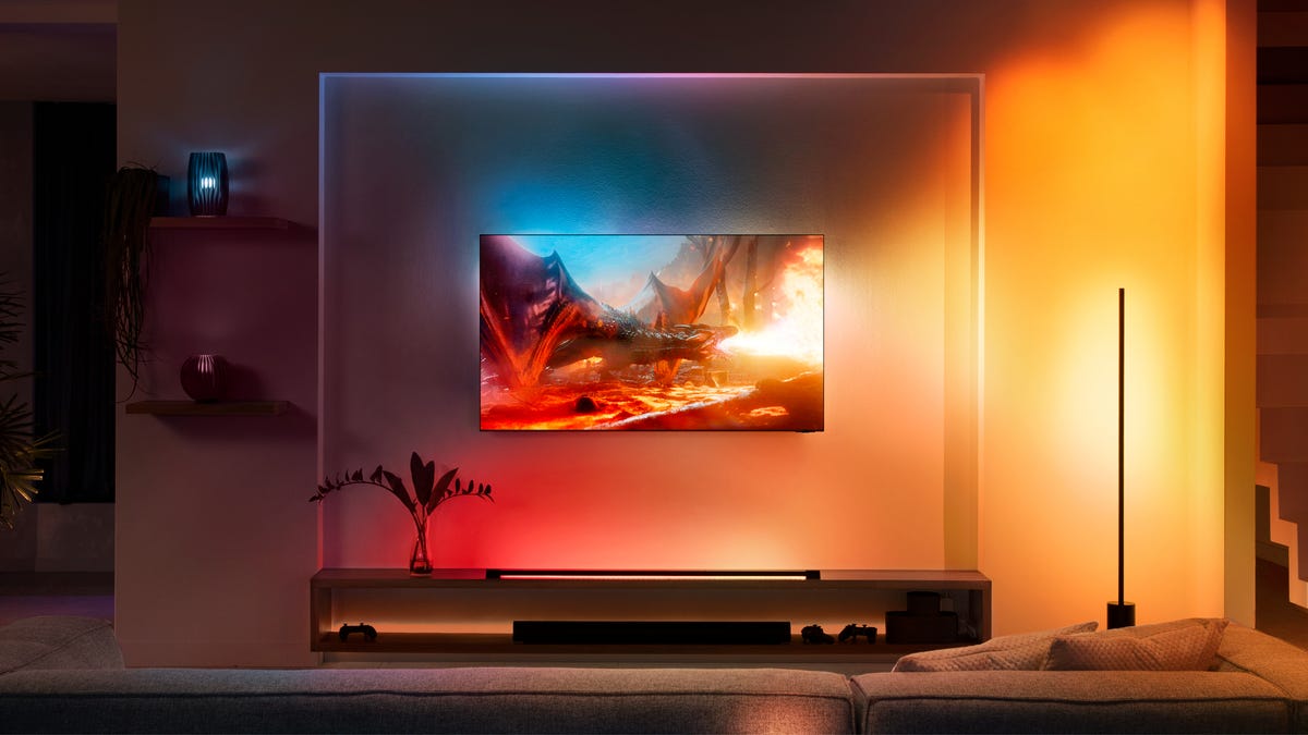 Samsung TV’niz artık ayda 3 dolar karşılığında Philips Hue akıllı ışık kontrolü sunuyor